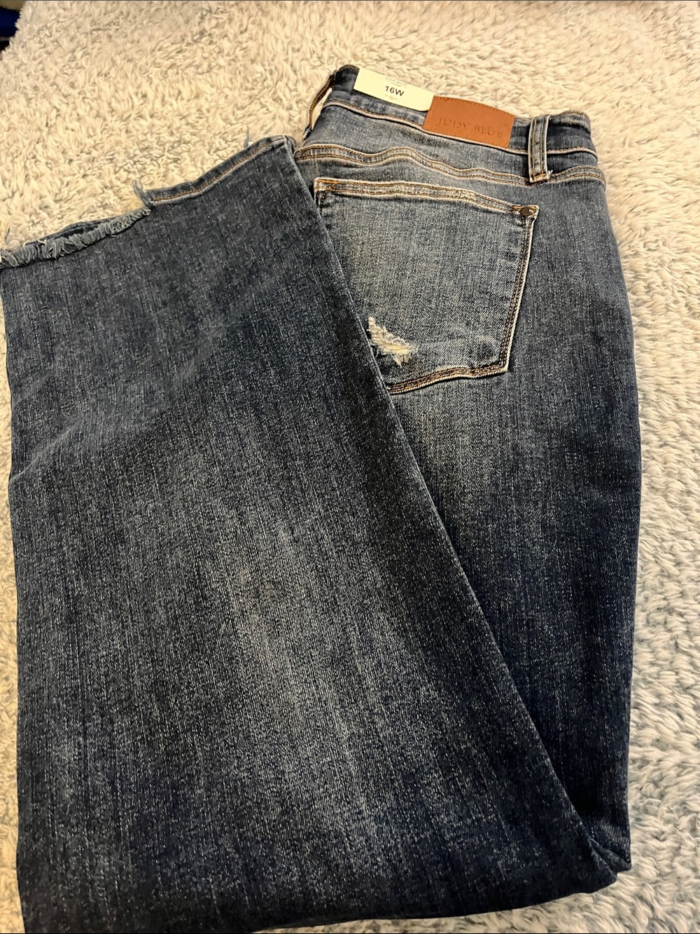 Judy Blue Faded Indigo Straight Leg women’s Jeans